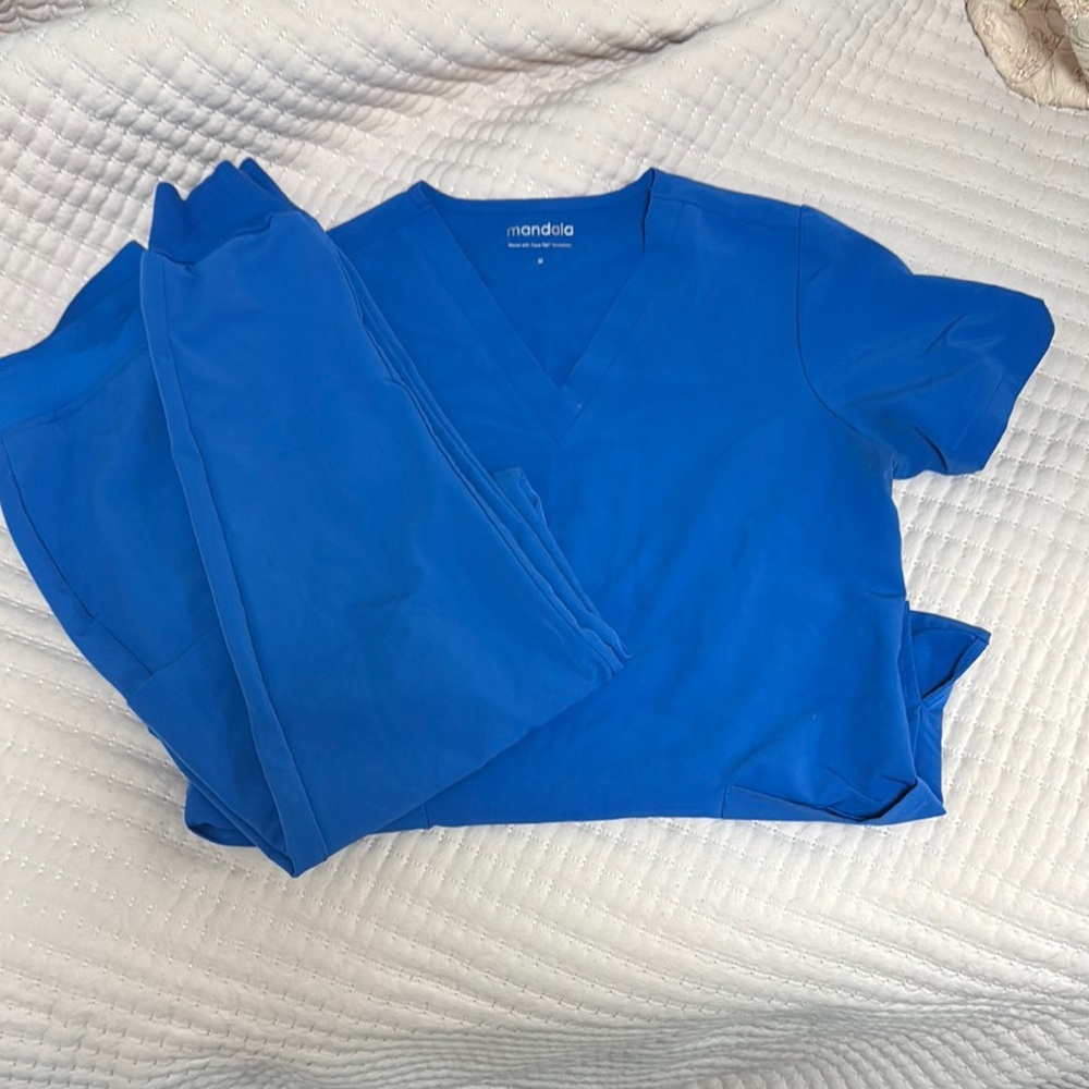 Mandala Blue Scrub Set
